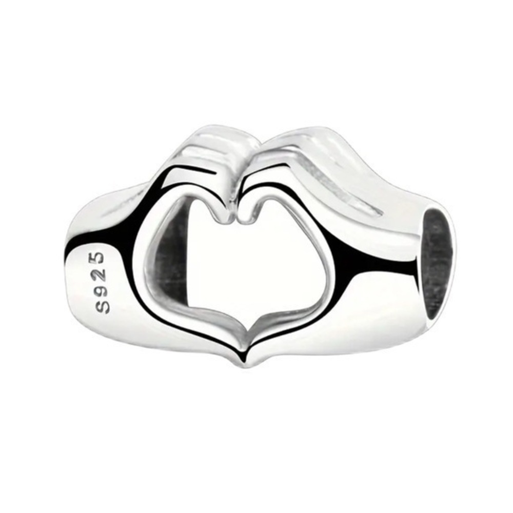S925 Sterling Silver Heart Hand Charm/Pendant - NWT
